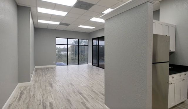 Broadway Industrial Plaza: 7004 E Broadway Ave, Tampa, FL 33619